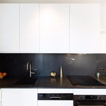 Magnificent Renovated 4-room - Croisette Carre D'or 아파트 칸느